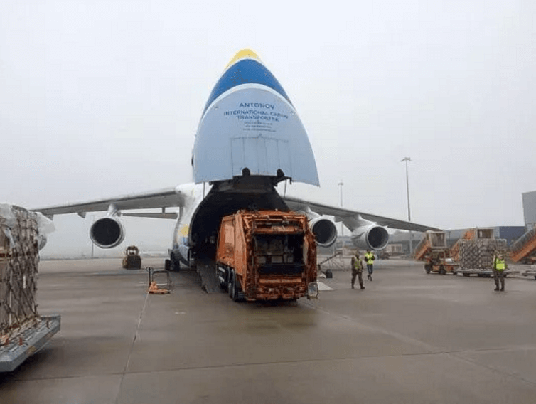 Watch: Massive Cargo Plane Antonov An-124 Lands/Takes Off From Princess ...